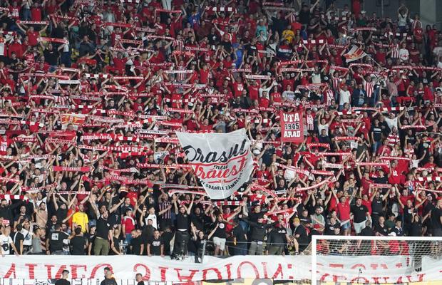 UTA riscă să joace cu porțile închise » Mesaje rasiste la meciul cu Rapid