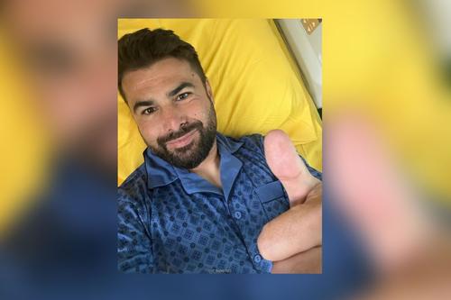 Adrian Mutu, antrenorul Rapidului, s-a operat în această dimineață de apendicită, chiar în ziua meciului cu FCU Craiova. Tehnicianul liderului din Liga 1 a fost stabilizat și le-a transmis jucătorilor să câștige partida și pentru el.
