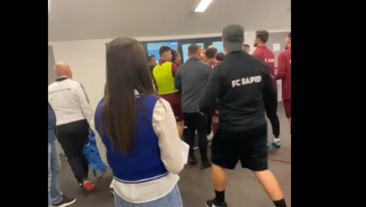 Scandal pe tunel, la vestiar, după FCU Craiova - Rapid