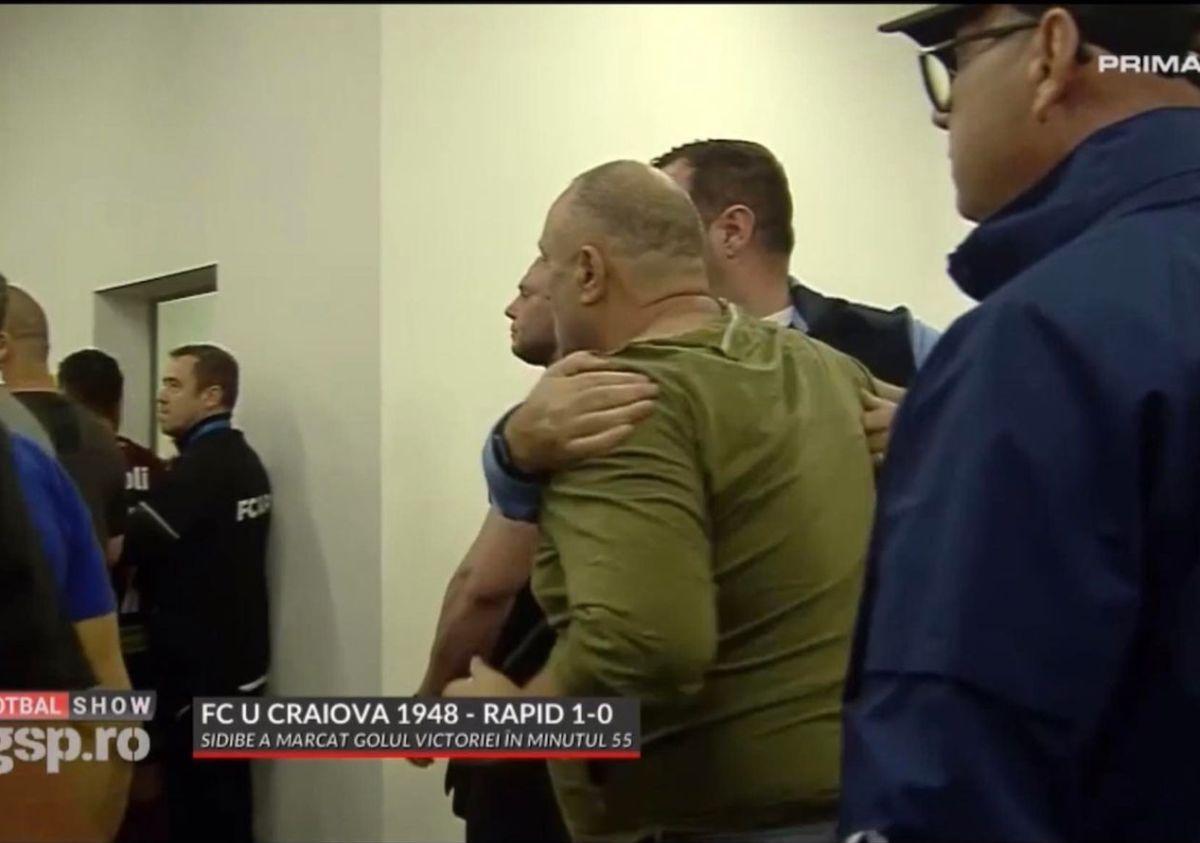 Scandal pe tunel, la vestiar, după FCU Craiova - Rapid