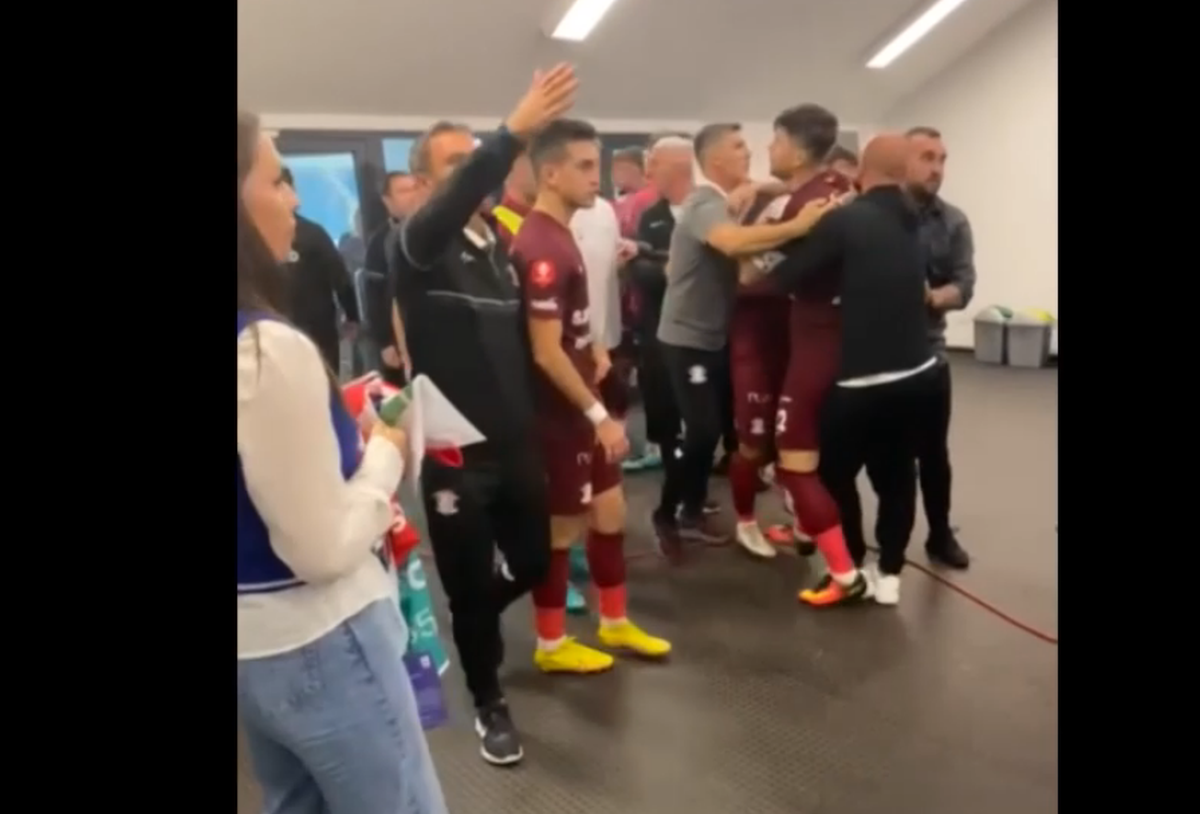 Horațiu Moldovan, despre haosul de pe tunel: „Ca la Petroșani, pe Valea Jiului! Să ne bată pe teren, nu la vestiare”