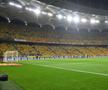 Prezentatoarele de știri sportive n-au lipsit de la meciul România - Israel! Cum au apărut în tribune Simona Țăranu și Ramona Păun