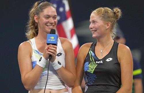 Mara Gae, în stânga, a câștigat US Open la junioare