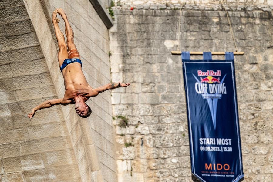 Constantin Popovici FOTO Red Bull Content Pool Imagini senzaționale care își taie răsuflarea! Cătălin Preda a terminat pe locul doi etapa din Bosnia și Herțegovina + Emoții pentru Constantin Popovici