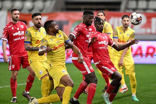 Christian Irobiso (centru stânga), foto: Imago Images