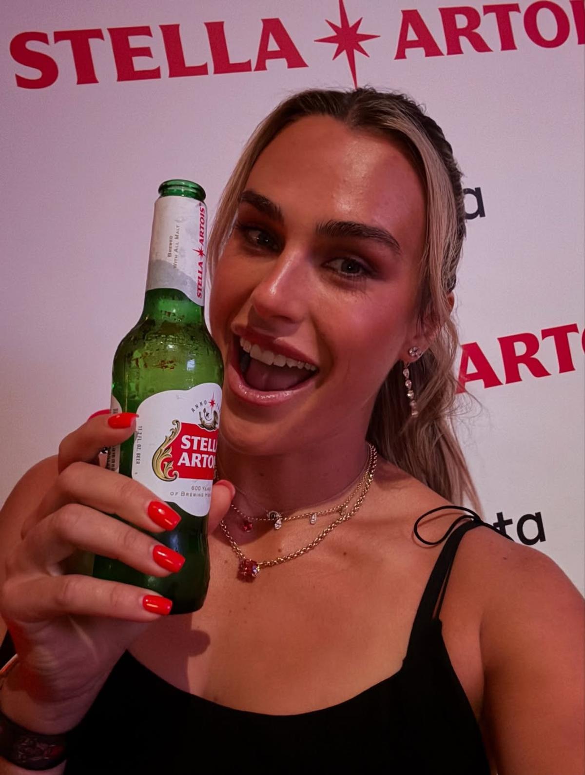 Cadre inedite cu Sabalenka: a luat cina cu David Beckham, iar apoi a promovat un „meet and greet”