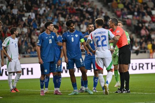 Conflictul de pe gazon, la finalul partidei de la Debrecen, Israel - Italia 4-5 / Foto: Imago