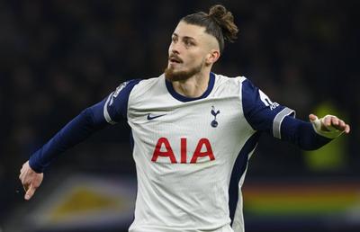 Îi transmite răspicat lui Radu Drăgușin: „Pleacă acum de la Tottenham!”