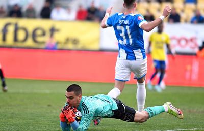 Între timp, în Superliga: Varga nu se mai oprește, tocmai a oficializat transferul #17!
