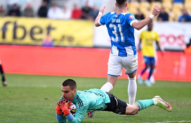 Între timp, în Superliga: Varga nu se mai oprește, tocmai a oficializat transferul #17!