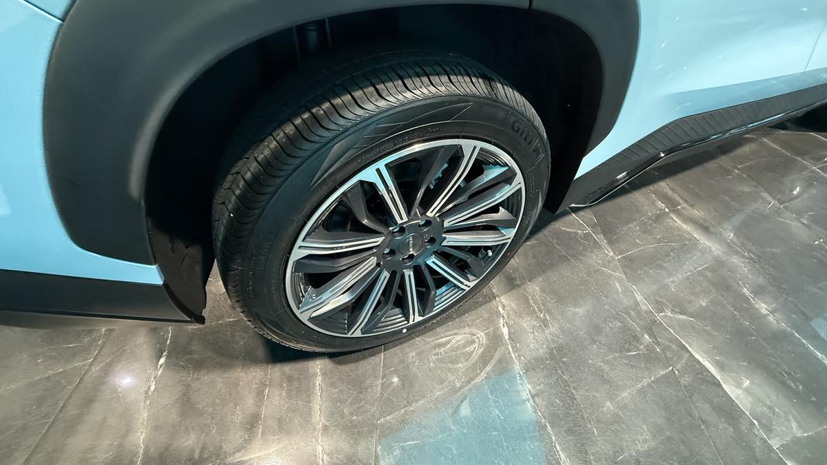 Dacia are un nou rival în România! Chinezii au scos la vânzare un SUV de 23.000 de euro