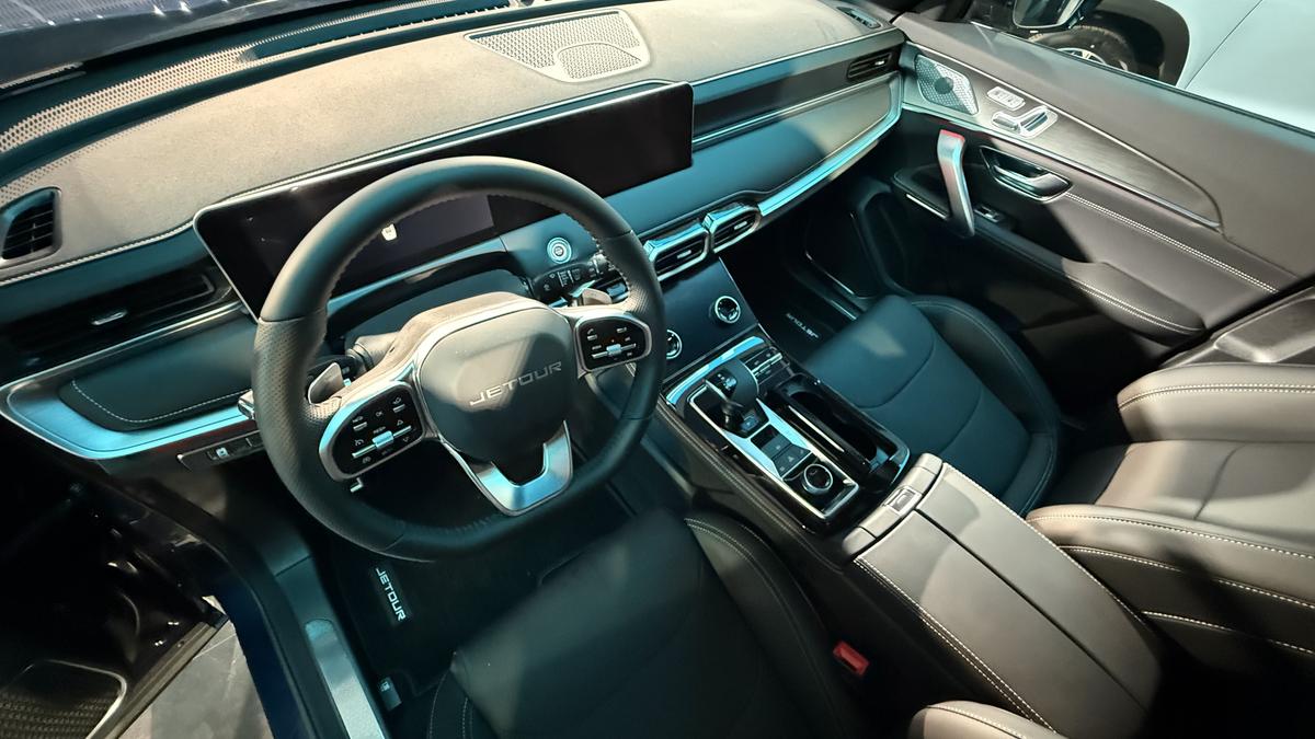 Jetour atacă piața auto! Noul model X50 poate fi comandat și în România