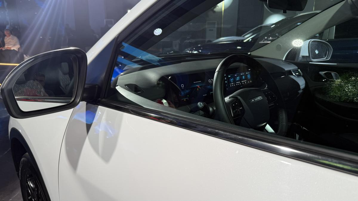 Jetour atacă piața auto! Noul model X50 poate fi comandat și în România