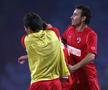 „Câinii” celebrează golul lui Florin Bratu. Coșmarul lui Dinamo avea să înceapă câteva zeci de minute mai târziu / FOTO: Arhivă Gazeta Sporturilor