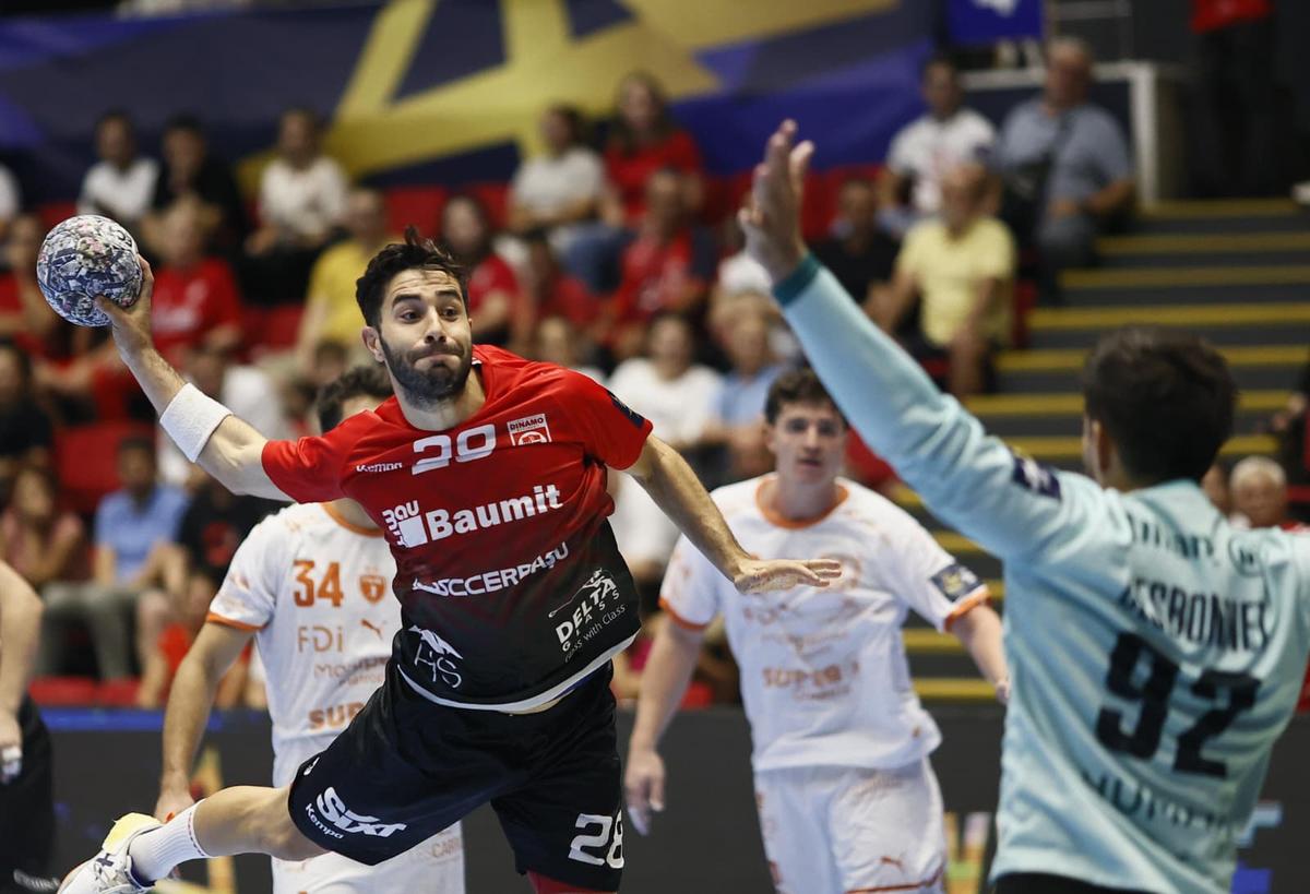 Dinamo cedează pe final, la Polivalentă, în fața lui Montpellier, la debutul în grupele Ligii Campionilor