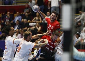 Dinamo cedează pe final, la Polivalentă, în fața lui Montpellier, la debutul în grupele Ligii Campionilor