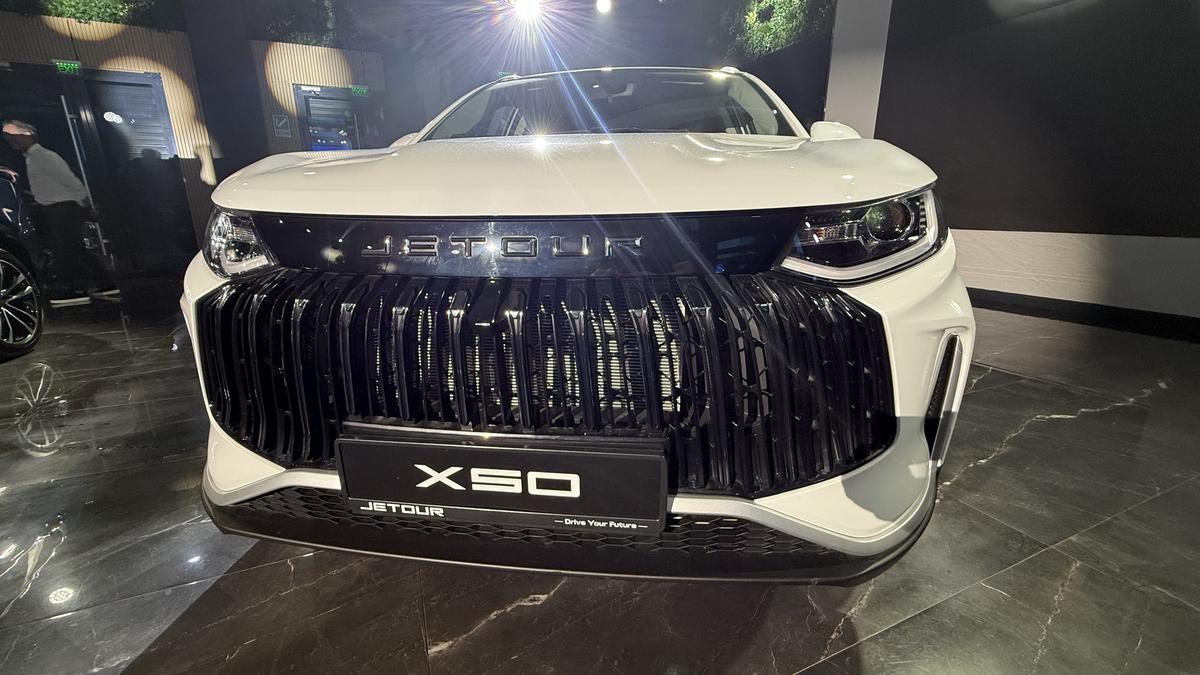 Jetour atacă piața auto! Noul model X50 poate fi comandat și în România