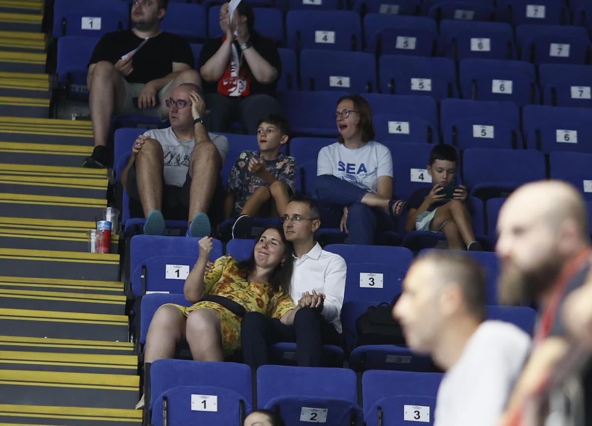 Dinamo cedează pe final, la Polivalentă, în fața lui Montpellier, la debutul în grupele Ligii Campionilor
