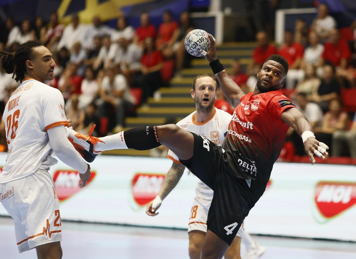 Dinamo cedează pe final, la Polivalentă, în fața lui Montpellier, la debutul în grupele Ligii Campionilor