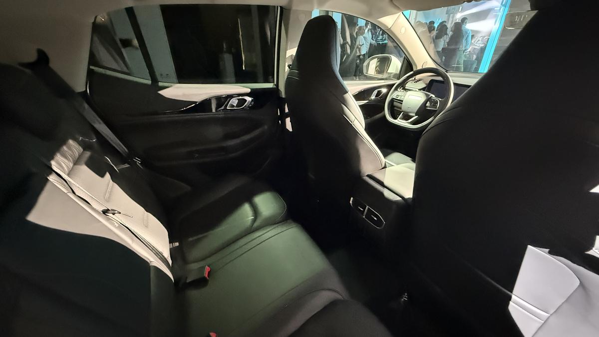 Jetour atacă piața auto! Noul model X50 poate fi comandat și în România