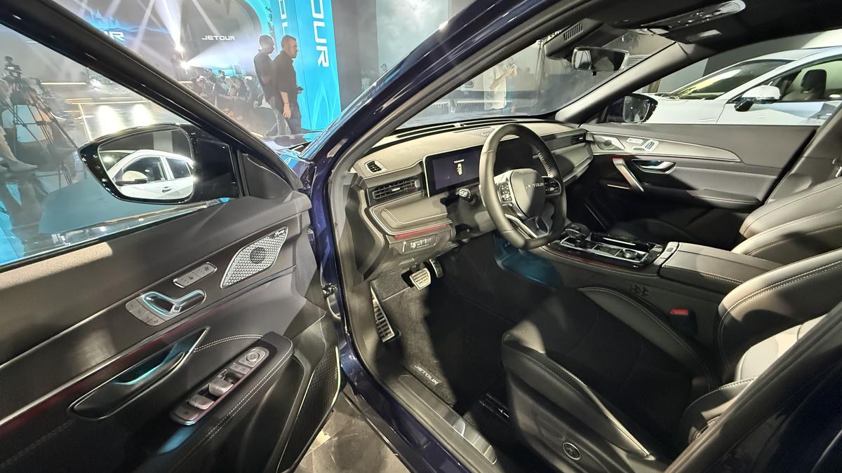 Jetour atacă piața auto! Noul model X50 poate fi comandat și în România