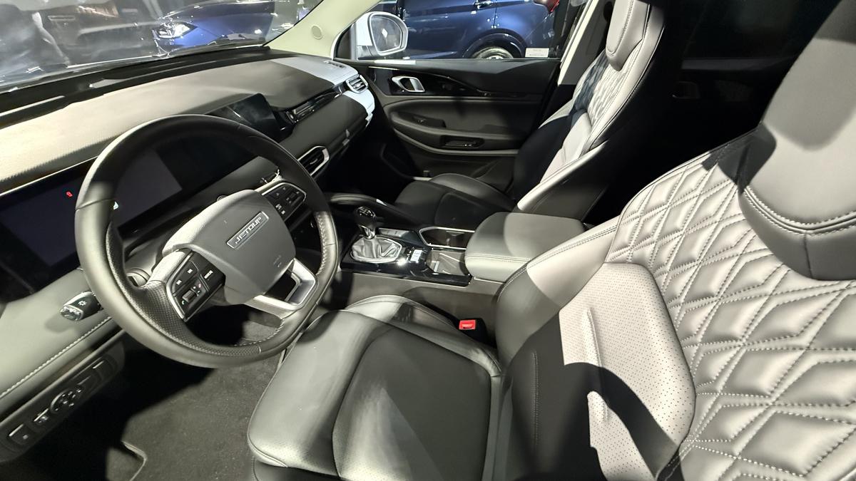 Jetour atacă piața auto! Noul model X50 poate fi comandat și în România