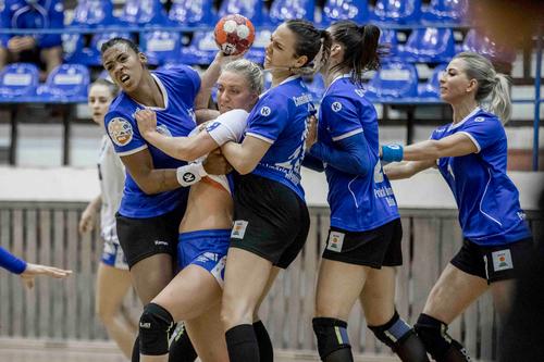Patru brăilence și o norvegiancă sau grămada cere vârf FOTO Sorin Pană / Sportul Ilustrat