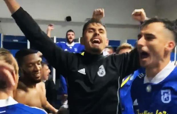 FC U CRAIOVA 1948 - RAPID 5-0. Cum au sărbătorit oltenii în vestiar: „Cine e pe primul loc? Știința e!” + „Manita” ironică a lui Mititelu Jr.