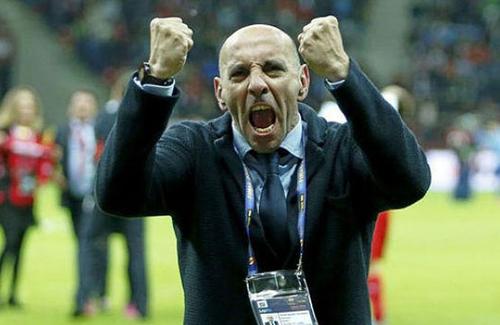 Impresarul Florin Manea susține că Monchi, directorul sportiv al celor de la Sevilla, a cerut informații despre Radu Drăgușin. Discuțiile sunt unele incipiente.