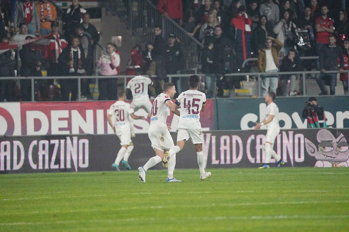 Dan Petrescu, „săgeți” către UTA: „Au stat 10 minute pe jos în final! Preferam să jucăm prost și să câștigăm”