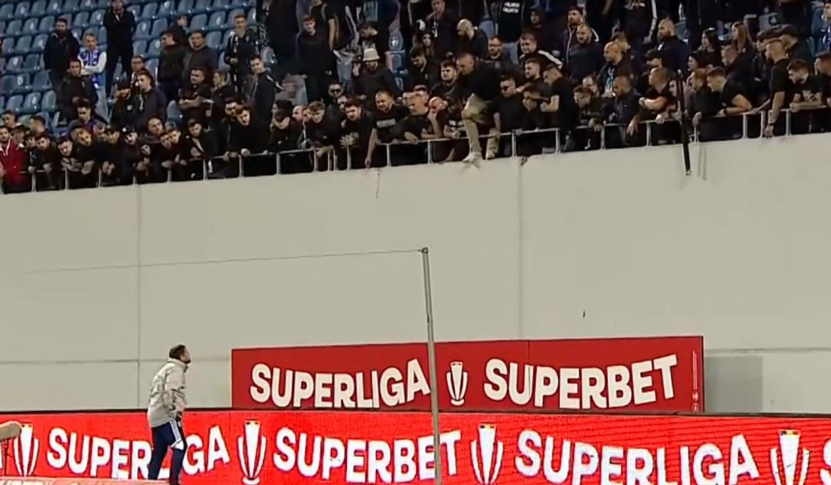 Imagini surprinzătoare pe „Oblemenco”, după înfrângerea lui FCU Craiova: Croitoru susținut, Mititelu înjurat!