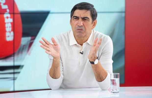 Victor Pițurcă, după ce a văzut grupa României: „Să atacăm primul loc! Eu am putut cu Olanda”. Marica îl temperează