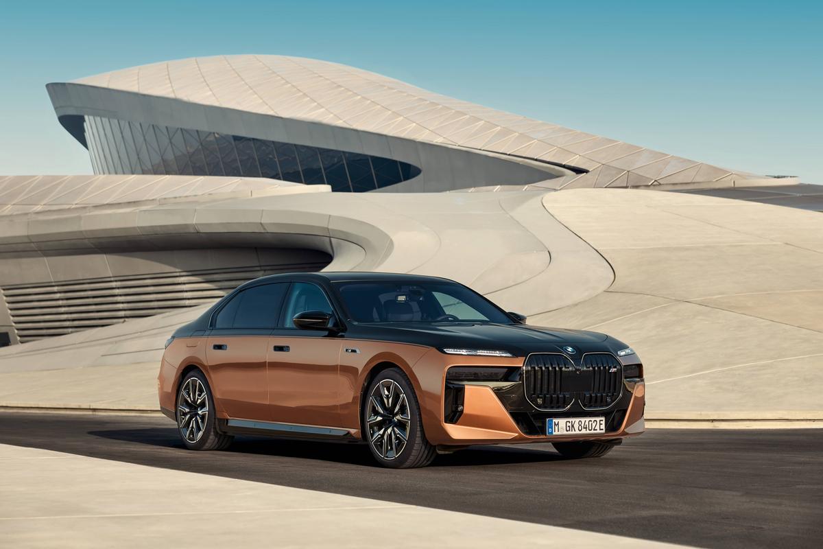Jucătorii de la Real Madrid au primit BMW-uri de serviciu » Bellingham a ales modelul cel mai scump, cu 653 de cai putere