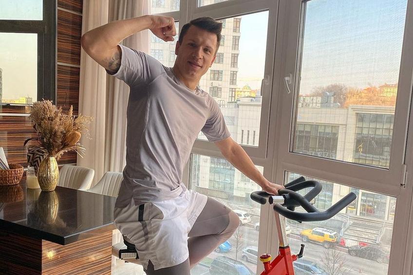 Momentan, Yevgen Konoplyanka se dovedește a fi un chix dat de CFR Cluj. Chinuit de accidentări în ultimele 3 luni, extrema stângă în vârstă de 34 de ani a bifat numai 42 de minute în tricoul „feroviarilor”.