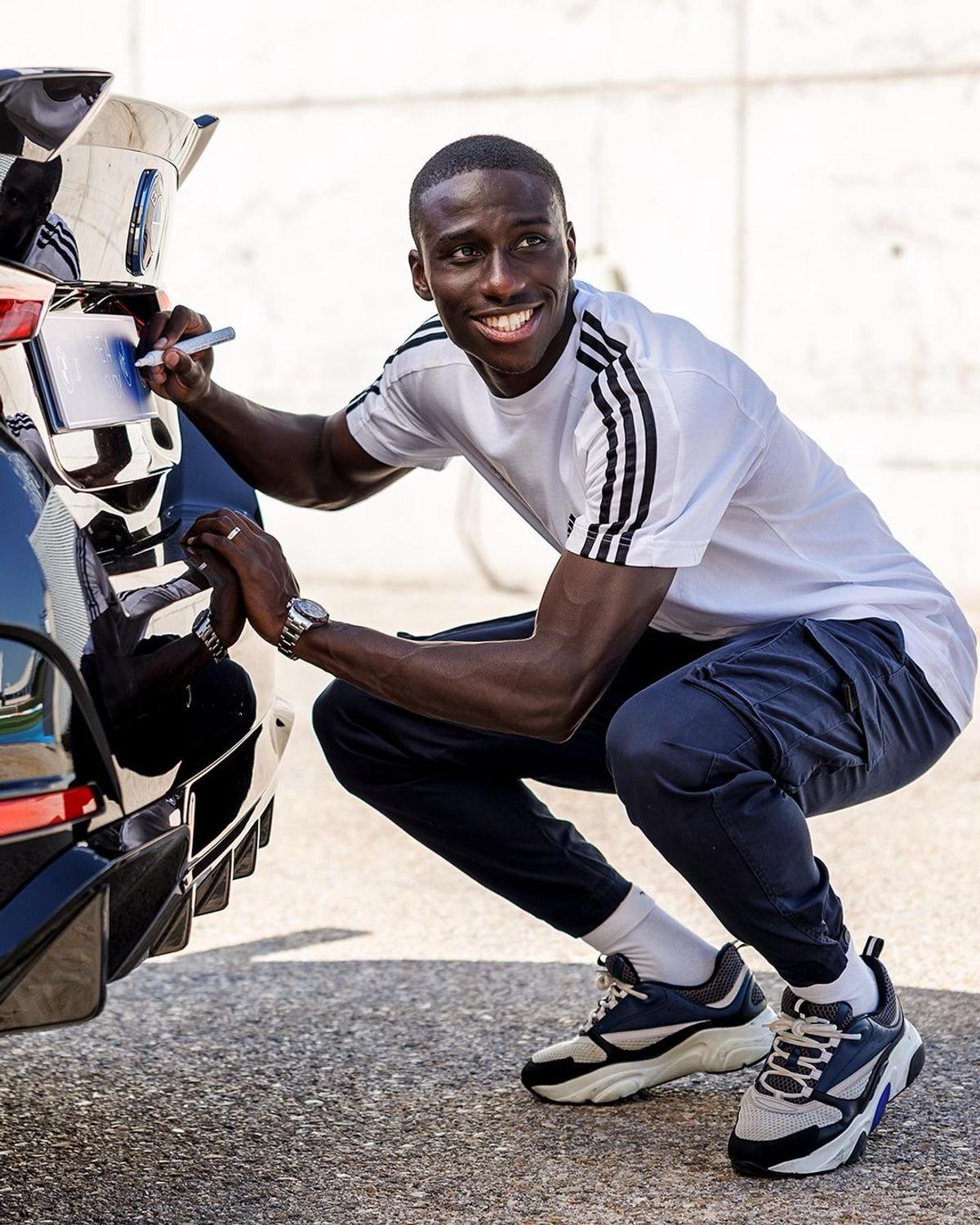 Jucătorii de la Real Madrid au primit BMW-uri de serviciu » Bellingham a ales modelul cel mai scump, cu 653 de cai putere