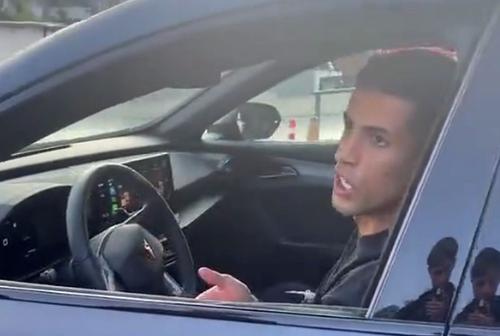 Joao Cancelo pleca de la antrenament când a fost oprit de fani
