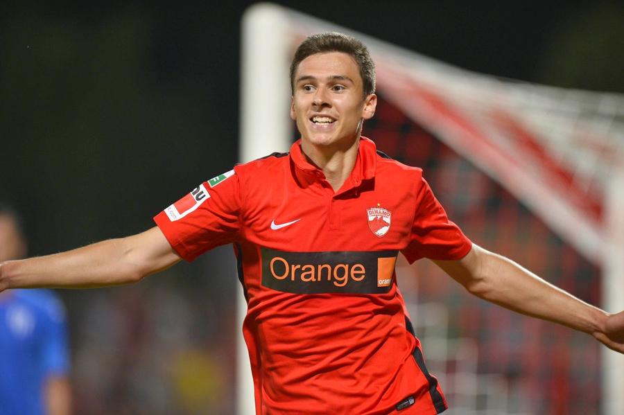 Dorin Rotariu (28 de ani, extremă dreapta) e al 20-lea fotbalist care semnează cu FCSB după ce anterior evoluase pentru Dinamo. Dorin Rotariu, linșat pe nedrept