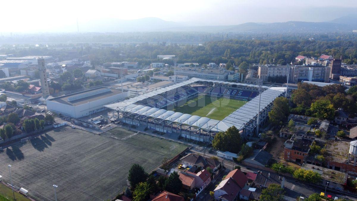 Gazon execrabil pe stadionul lui Ujpest, care va găzdui meciul Belarus - România