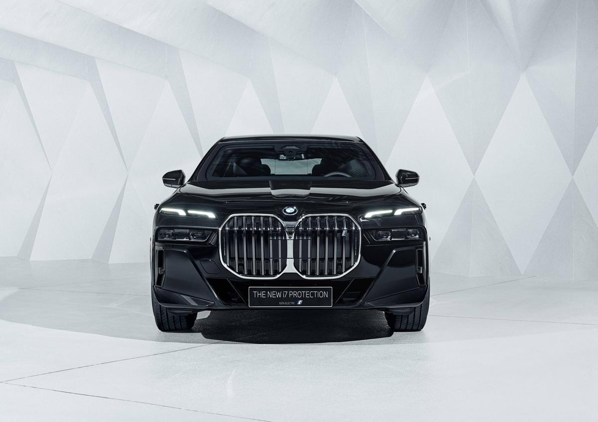 Jucătorii de la Real Madrid au primit BMW-uri de serviciu » Bellingham a ales modelul cel mai scump, cu 653 de cai putere