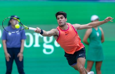 Carlos Alcaraz, înfrângere incredibilă la turneul Masters de la Shanghai » Ibericul a cedat în minimum de seturi