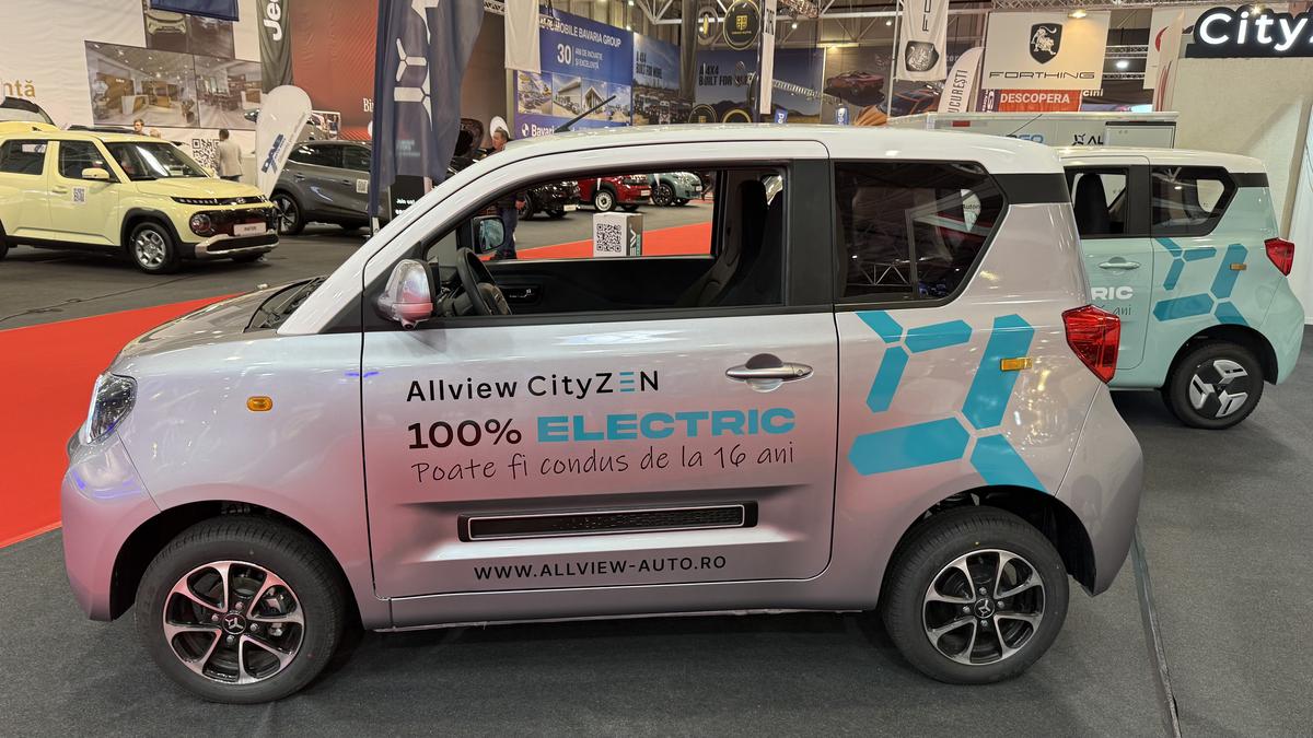 Atracție la Salonul Auto București 2025: CityZEN, micromașina cu suflet românesc care poate fi condusă de la 16 ani