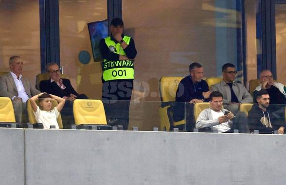 Nu s-a văzut la TV » Ce s-a întâmplat în loja lui Becali, la revenirea pe stadion