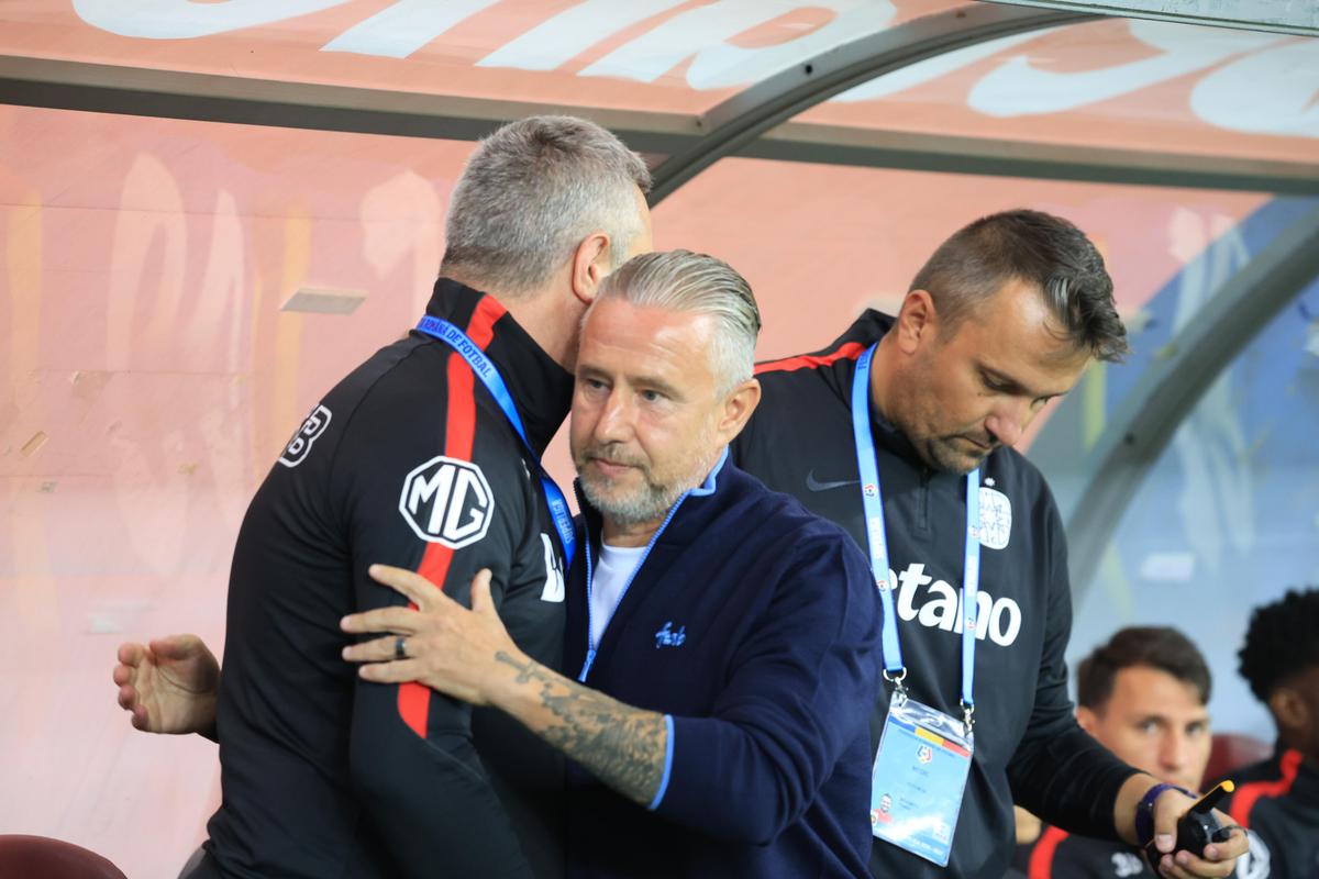 Două noutăți majore la FCSB, chiar la primul meci al lui Reghecampf