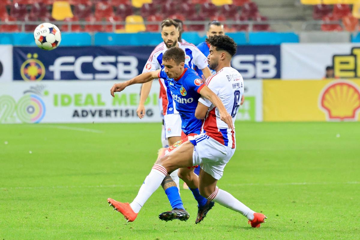 Două noutăți majore la FCSB, chiar la primul meci al lui Reghecampf