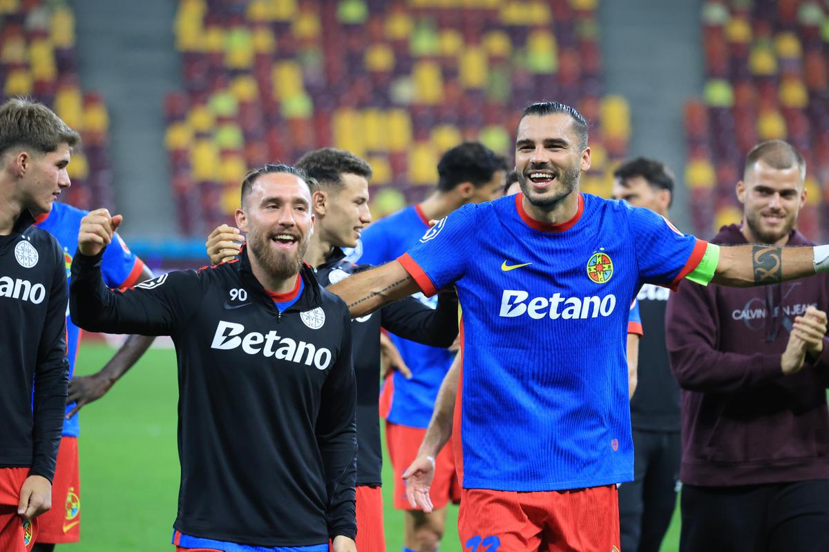 Ce s-a întâmplat pe gazon, imediat după FCSB - Oțelul » Ședință cu Laurențiu Reghecampf