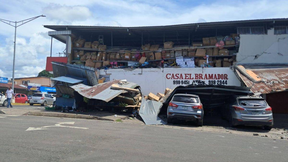 Cutremur devastator de 7,7 grade de scara Richter la Penonome pe 9 octombrie