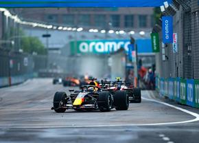 Verstappen a fost imbatabil și în calificările din Singapore + Cum arată grila de start
