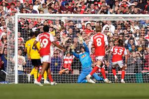 Premier League s-a întors! Revenire spectaculoasă în Arsenal - Leeds