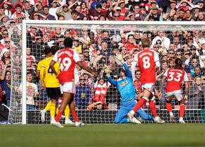 Premier League s-a întors! Revenire spectaculoasă în Arsenal - Leeds