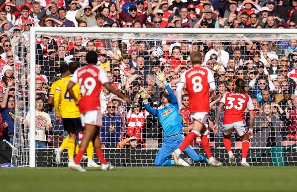 Premier League s-a întors! Revenire spectaculoasă în Arsenal - Leeds